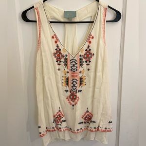 Skies are Blue Women’s Embroidered V-neck Tank (L)